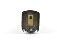 Load image into Gallery viewer, HO Brass Key Imports GN - Great Northern Glacier Series Sleeper Pro-Painted ONE CAR ONLY