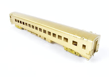 Load image into Gallery viewer, HO Brass Soho NP - Northern Pacific Coach #586