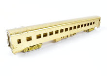 Load image into Gallery viewer, HO Brass Soho NP - Northern Pacific Coach #586