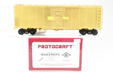 Load image into Gallery viewer, O Brass Protocraft T&P - Texas & Pacific 1937 AAR Design Boxcar w/Murphy Roof and Creco Doors