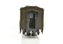 Load image into Gallery viewer, HO Brass Oriental Limited NP - Northern Pacific North Coast Limited 56-Seat Coach #500 w.o Skirts CP