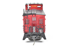 Load image into Gallery viewer, HO Brass CIL - Challenger Imports GN - Great Northern 25' Wood Caboose Later Version FP X356
