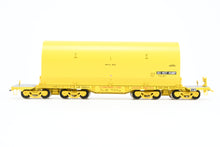 Load image into Gallery viewer, HO Brass CON OMI - Overland Models, Inc. UP - Union Pacific NASA Shuttle Solid Rocket Motor Rail Car Factory Painted No. 50011