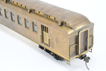 Load image into Gallery viewer, HO Brass Suydam AT&SF - Santa Fe Heavyweight 60' Railway Post Office RPO Car With Central Valley Trucks