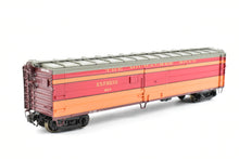 Load image into Gallery viewer, HO Brass Railway Classics MILW - Milwaukee Road 50' Passenger Express Boxcar Factory Painted 1948 Scheme #925