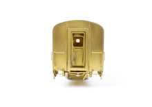 Load image into Gallery viewer, HO Brass Soho NP - Northern Pacific Coach #586
