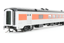 Load image into Gallery viewer, HO Rapido Trains Inc. NH – New Haven Pullman – Bradley County Car Baggage Compartment McGinnis Scheme “Bronx County”