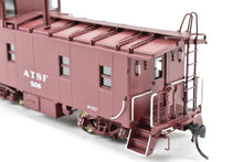 Load image into Gallery viewer, HO Brass DVP - Division Point AT&SF - Santa Fe Peaked Roof Caboose With Antenna FP #506