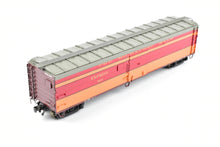 Load image into Gallery viewer, HO Brass Railway Classics MILW - Milwaukee Road 50' Passenger Express Boxcar Factory Painted 1948 Scheme #925