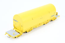 Load image into Gallery viewer, HO Brass CON OMI - Overland Models, Inc. UP - Union Pacific NASA Shuttle Solid Rocket Motor Rail Car Factory Painted No. 50011