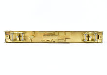 Load image into Gallery viewer, HO Brass Soho NP - Northern Pacific Coach #586