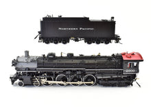 Load image into Gallery viewer, HO Brass CON W&R Enterprises NP - Northern Pacific Class A 4-8-4 Version 2 FP #2600