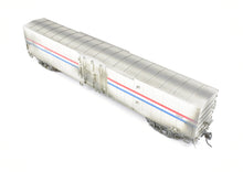 Load image into Gallery viewer, HO Brass Metro Models Amtrak Merchandise Handling Car Custom Painted No. 1424 Weathered