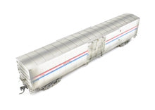 Load image into Gallery viewer, HO Brass Metro Models Amtrak Merchandise Handling Car Custom Painted No. 1424 Weathered