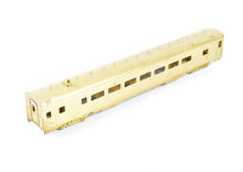 Load image into Gallery viewer, HO Brass S. Soho & Co. GN - Great Northern Empire Builder #1209 Coach