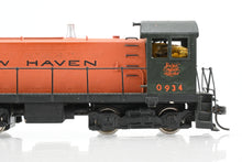 Load image into Gallery viewer, HO Brass Alco Models NH - New Haven ALCO S-1 Switcher Custom Painted No. 0934