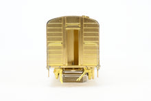 Load image into Gallery viewer, HO Brass Oriental Limited MILW - Milwaukee Road Olympian Hiawatha #5740 Touralux Car