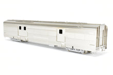 Load image into Gallery viewer, HO Brass Hi-Country Brass CB&Q/WP/D&RGW - California Zephyr Baggage Car Plated