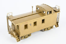 Load image into Gallery viewer, HO Brass Oriental Limited GN - Great Northern 25 Foot Caboose