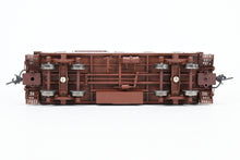 Load image into Gallery viewer, HO Brass CON CIL - Challenger Imports SP - Southern Pacific Riveted Steel Caboose Straight Side Cupola Class C-40-1 FP No. 1008