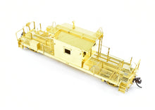 Load image into Gallery viewer, \HO Brass Crown Custom Imports ICG - Illinois Central Gulf Transfer Caboose No. 199081