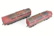 Load image into Gallery viewer, HO Brass Hallmark Models LV - Lehigh Valley EMD FT A/B Set CP w/Heavy Weathering