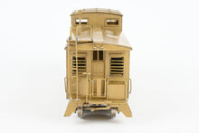 Load image into Gallery viewer, HO Brass Oriental Limited GN - Great Northern 25 Foot Caboose