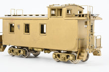 Load image into Gallery viewer, HO Brass Oriental Limited GN - Great Northern 25 Foot Caboose