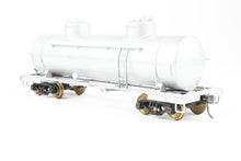 Load image into Gallery viewer, O Brass U.S. Hobbies Various Roads 8,000 Gallon Double-Dome Tank Car CP NOT LETTERED