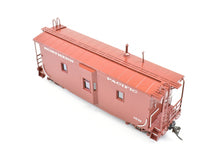 Load image into Gallery viewer, HO Brass OMI - Overland Models, Inc. NP - Northern Pacific Wood Bay Window Caboose FP No. 1532
