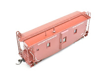 Load image into Gallery viewer, HO Brass OMI - Overland Models, Inc. NP - Northern Pacific Wood Bay Window Caboose FP No. 1532
