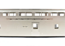 Load image into Gallery viewer, HO Brass Soho ATSF - Santa Fe Transition Coach #526
