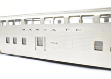 Load image into Gallery viewer, HO Brass Soho ATSF - Santa Fe Transition Coach #526
