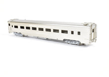 Load image into Gallery viewer, HO Brass Oriental Limited CB&Q - Burlington Route Twin Cities Zephyr Coach