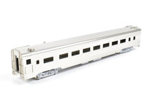 Load image into Gallery viewer, HO Brass Oriental Limited CB&Q - Burlington Route Twin Cities Zephyr Coach