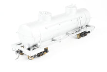 Load image into Gallery viewer, O Brass U.S. Hobbies Various Roads 8,000 Gallon Double-Dome Tank Car CP NOT LETTERED