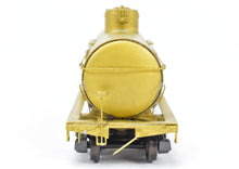 Load image into Gallery viewer, HO Brass Sunset Models PRR - Pennsylvania Railroad Class TM8 Single Dome Tank Car
