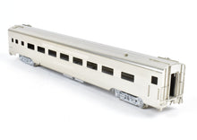 Load image into Gallery viewer, HO Brass Oriental Limited CB&Q - Burlington Route Twin Cities Zephyr Coach