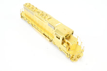 Load image into Gallery viewer, HO Brass OMI - Overland Models Inc. PC – Penn Central EMD SD40 Nos. 6240-6284 w/ Extended Range DB