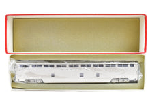 Load image into Gallery viewer, HO Brass Soho ATSF - Santa Fe Transition Coach #526