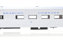Load image into Gallery viewer, HO Plastic GHB International RDG - Reading Crusader 75th Anniversary 5 Car Set Factory Decorated - CARS ONLY - NO LOCOMOTIVE
