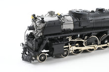 Load image into Gallery viewer, HO Brass Key Imports B&M - Boston & Maine R-1C 4-8-2 FP No. 4110 LIGHTING INNOPERATIVE