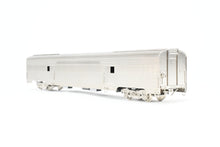 Load image into Gallery viewer, HO Brass Oriental Limited ATSF - Santa Fe "Super Chief" Cars Baggage 3430