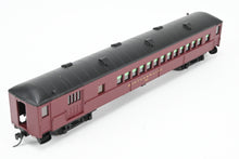 Load image into Gallery viewer, HO Bethlehem Car Works B&M – Boston & Maine Combine FP No. 3671 RTR