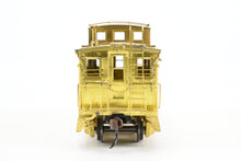 Load image into Gallery viewer, HO Brass OMI - Overland Models, Inc. B&M - Boston & Maine Wood Caboose #104647