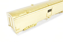 Load image into Gallery viewer, HO Brass Oriental Limited NP - Northern Pacific North Coast Limited Water Baggage Car #400 w/o Skirts