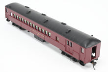Load image into Gallery viewer, HO Bethlehem Car Works B&M – Boston & Maine Combine FP No. 3671 RTR
