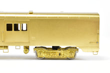 Load image into Gallery viewer, HO Brass Oriental Limited NP - Northern Pacific North Coast Limited Water Baggage Car #400 w/o Skirts