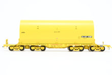 Load image into Gallery viewer, HO Brass CON OMI - Overland Models, Inc. UP - Union Pacific NASA Shuttle Solid Rocket Motor Rail Car Factory Painted No. 50024