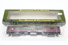Load image into Gallery viewer, HO Bethlehem Car Works B&M – Boston & Maine Combine FP No. 3671 RTR